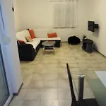 Ana Apartment *