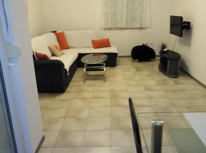 Ana Apartment *